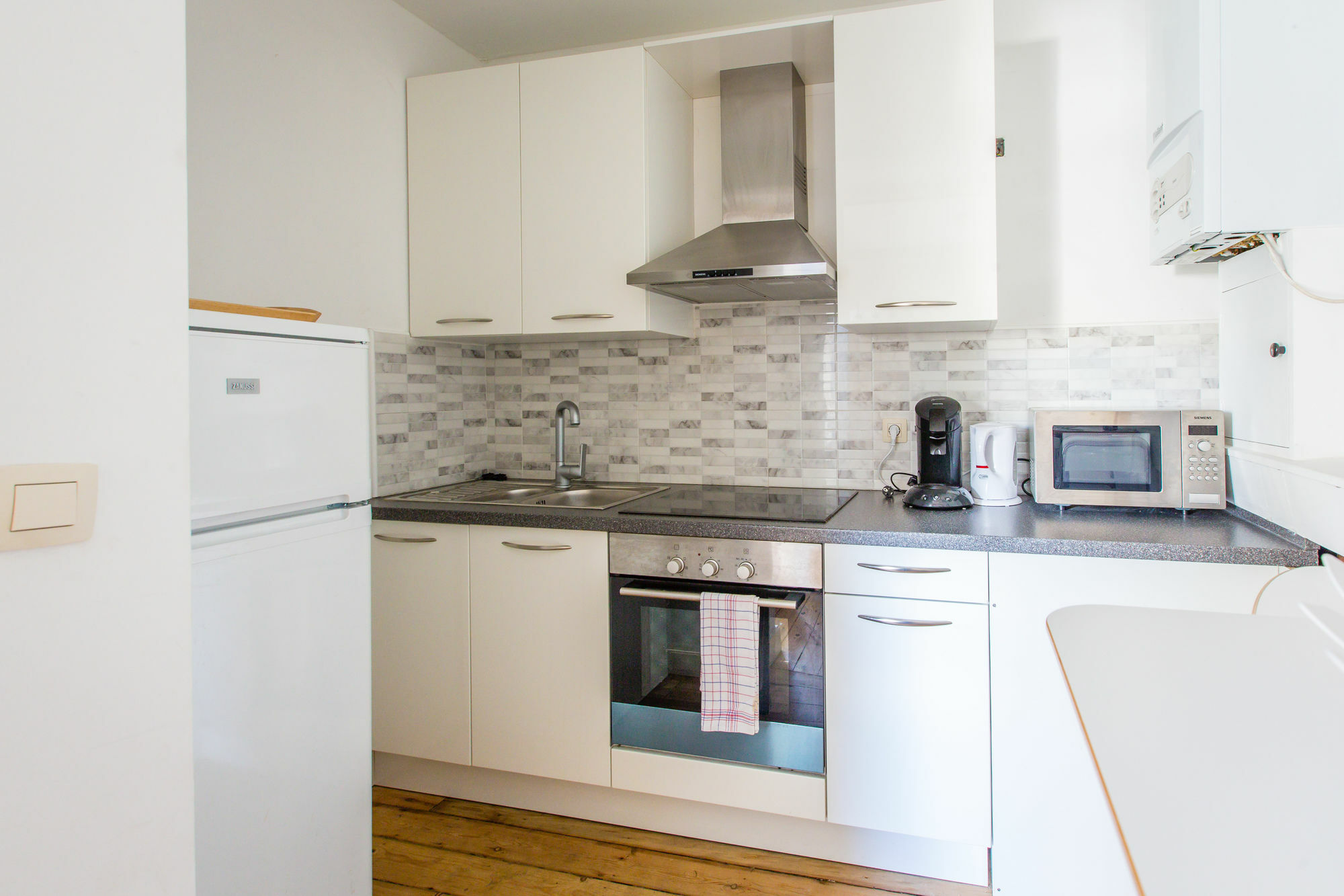 Urban Suites Brussels Eu Экстерьер фото